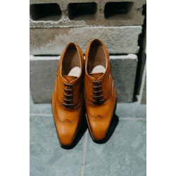 Wingtip Oxford 2